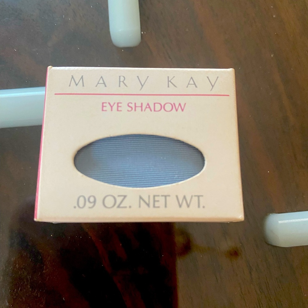 Mary Kay eye shadow